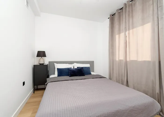 Spacious & Bright With Balcony And Parking By Renters * Rzeszow